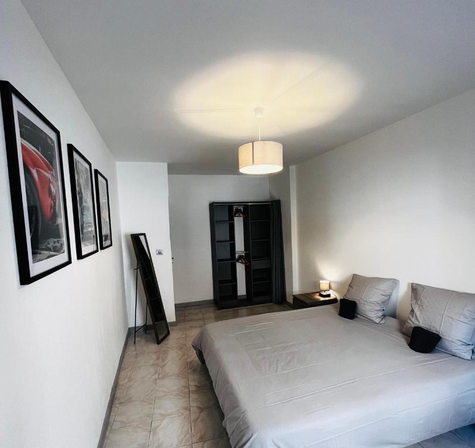 Appartement T2 Dans Le Centre Ville De Carcassonne Exterior photo